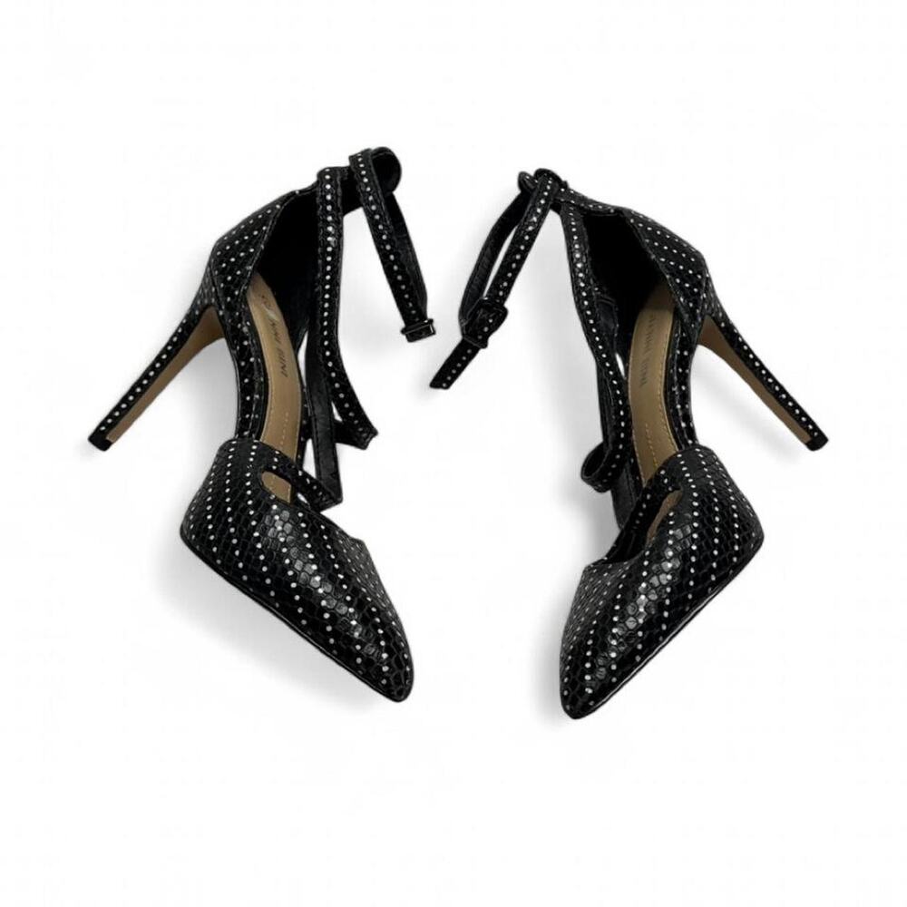 Gianni Bini Black polka dot strappy heels with silver studs women’s size 6